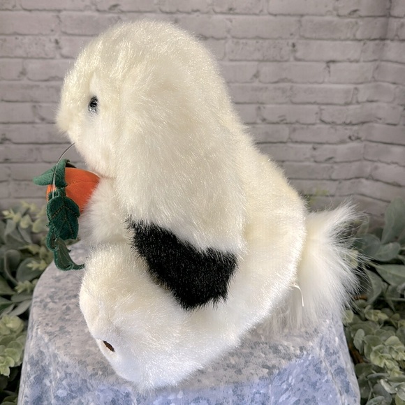 White Floppy Eared Bunny Rabbit Holding a Carrot Plush Stuffed Animal 🌟EUC🌟 - Picture 9 of 10